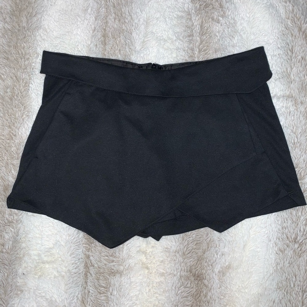 Women’s Black Skort